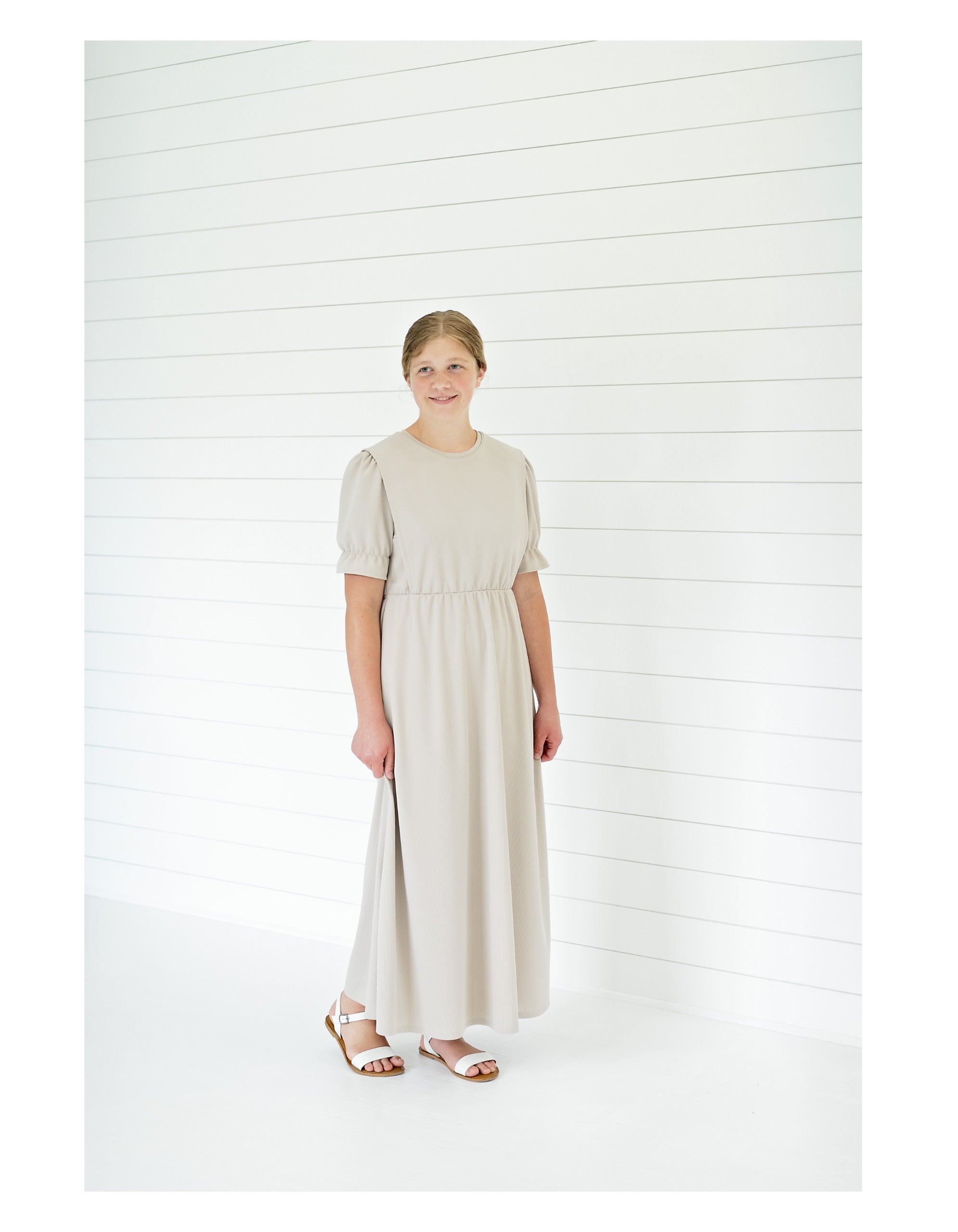 knit cape dress Women's Pattern - modest knit dress | maxi dress | elastic waist | Sew Basic 26.3月AI